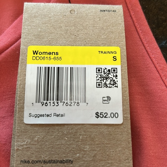 Nike Training Tank Top - Picture 6 of 8